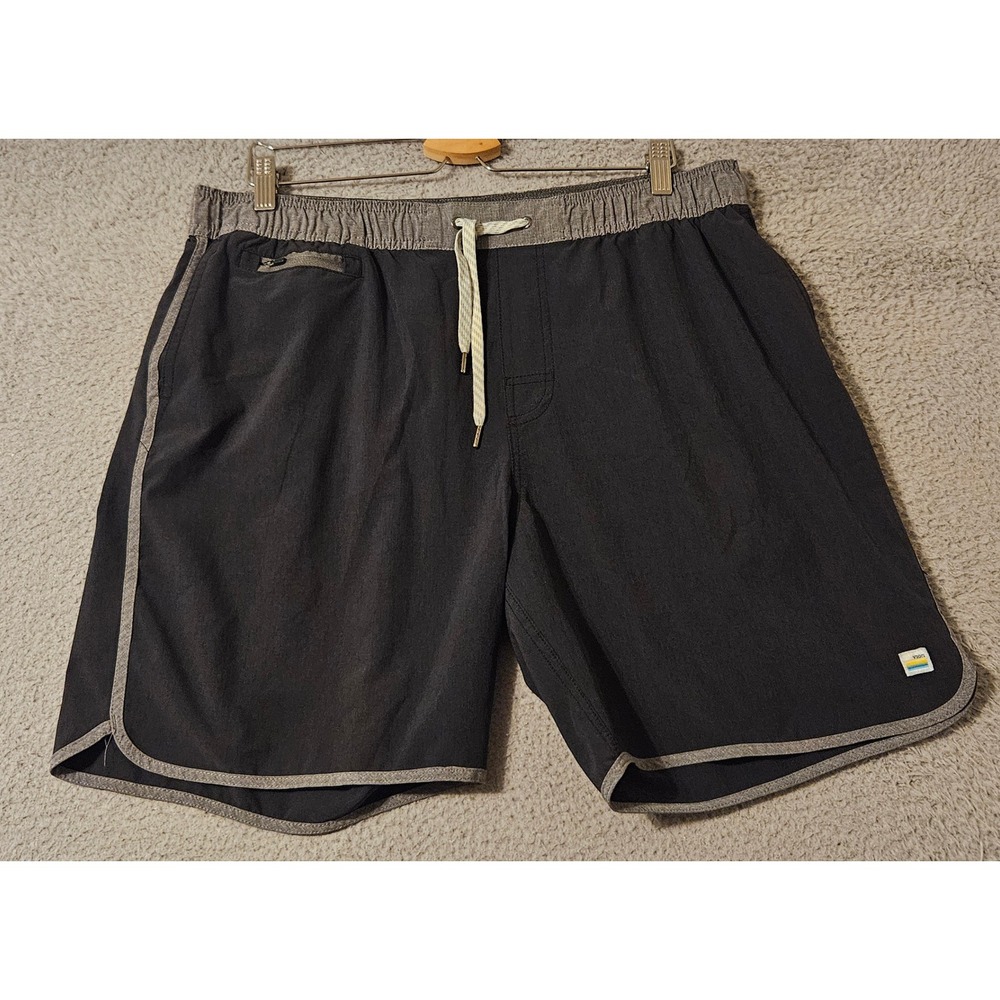 Vuori Banks Boardshorts Mens XXL Black Grey 4-Way Stretch Swim Trunks V330